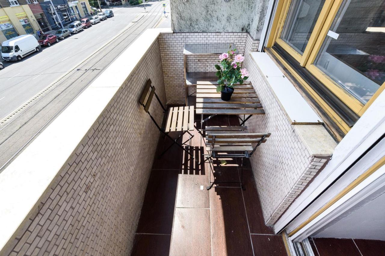 Downtown Buda Homes Relax Будапеща Екстериор снимка
