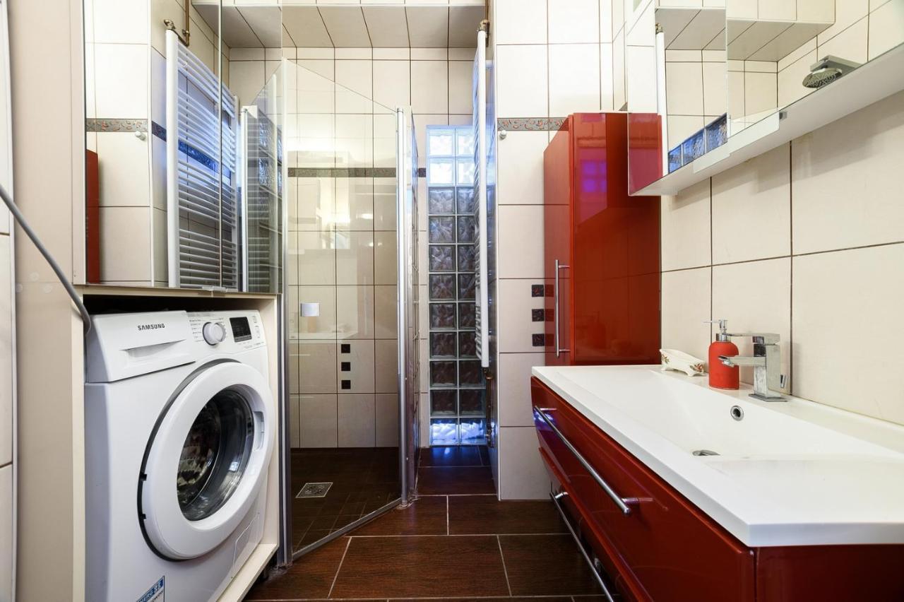 Downtown Buda Homes Relax Будапеща Екстериор снимка